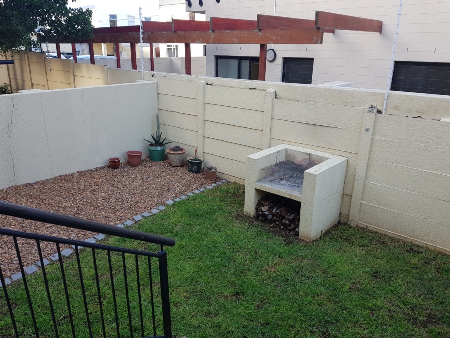 To Let 3 Bedroom Property for Rent in Table View Western Cape